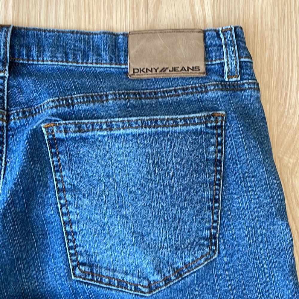 DKNY SOHO Denim Jeans - Picture 10 of 15